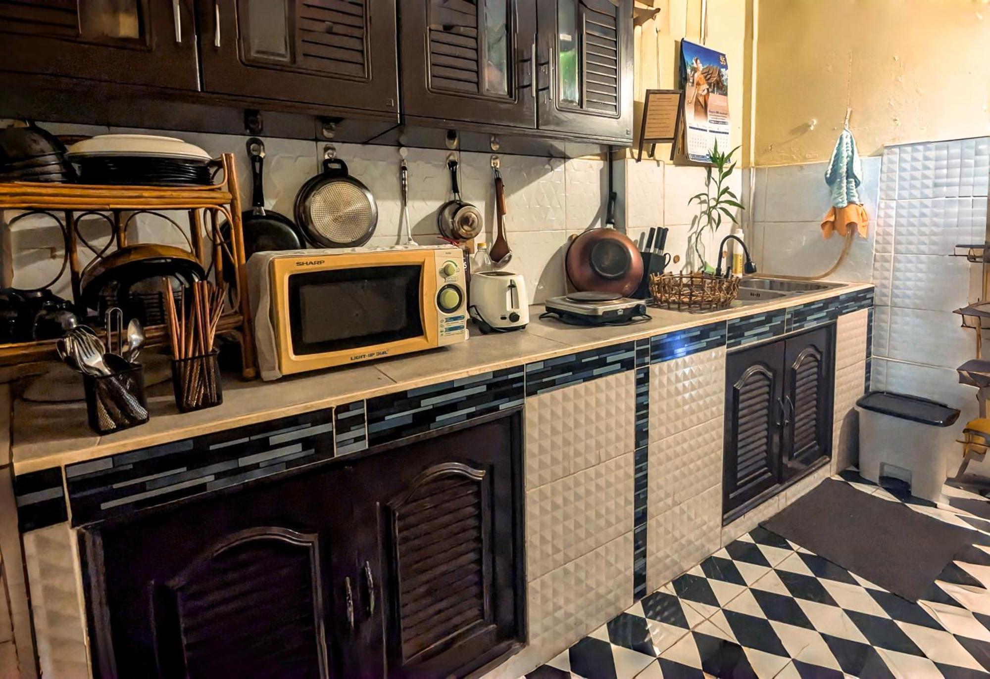 Non Pakse Hostel & Coffee House エクステリア 写真